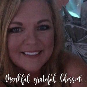 Meet your Posher, Sondra